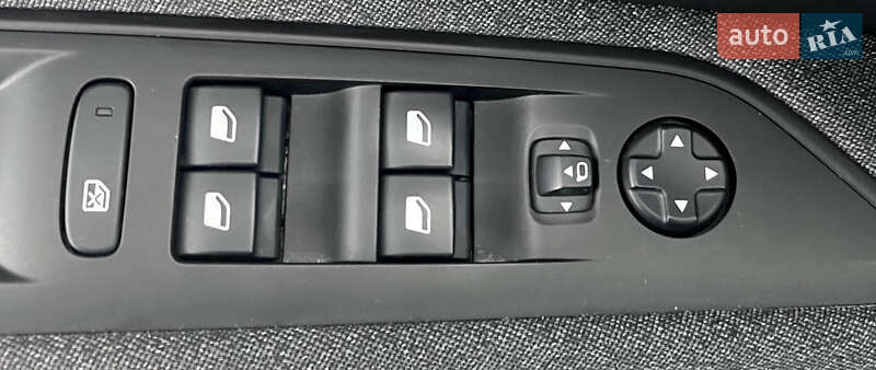 Внедорожник / Кроссовер Peugeot 3008 2019 в Львове