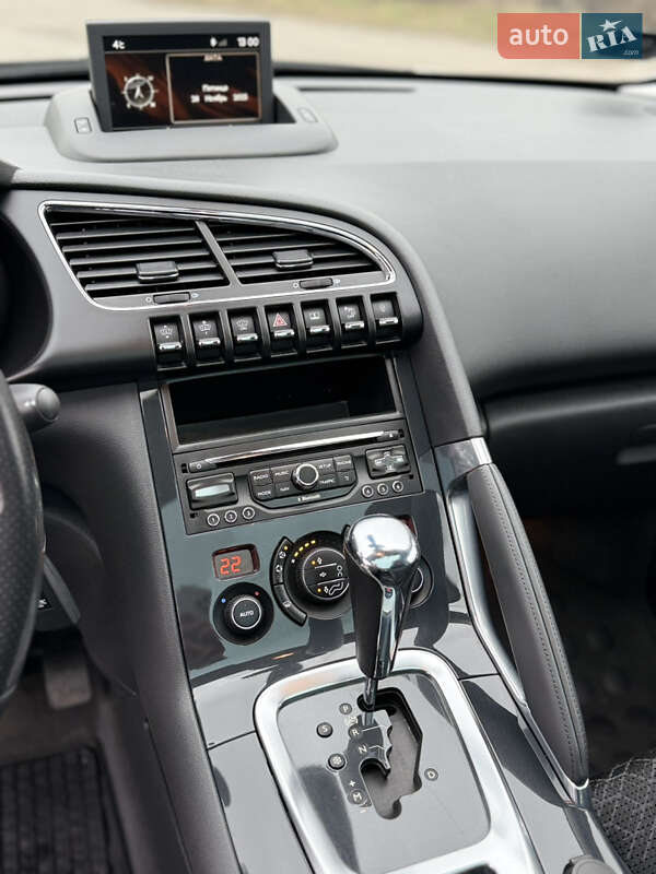 Позашляховик / Кросовер Peugeot 3008 2015 в Старокостянтинові