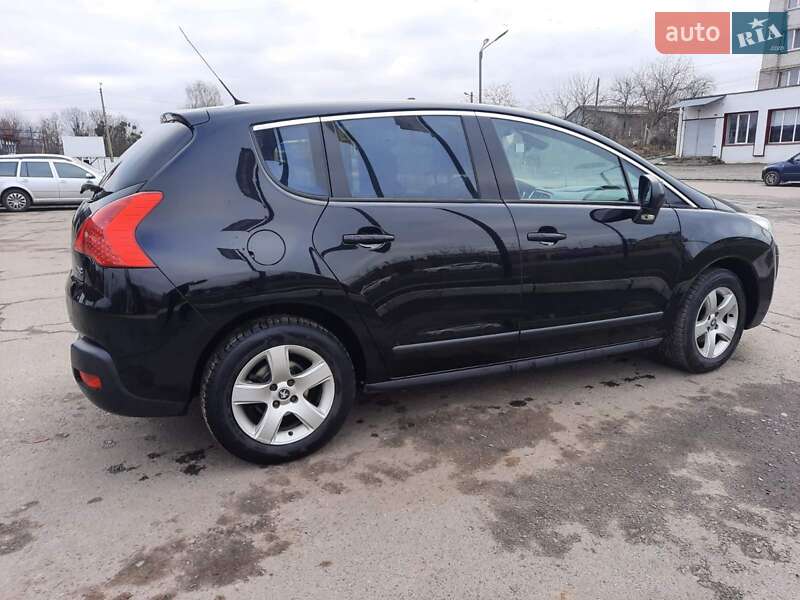 Позашляховик / Кросовер Peugeot 3008 2010 в Рівному