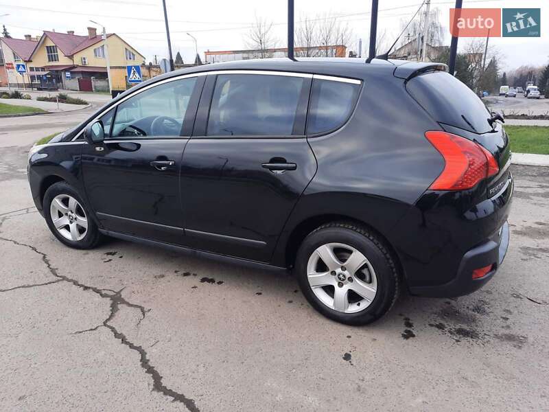 Позашляховик / Кросовер Peugeot 3008 2010 в Рівному