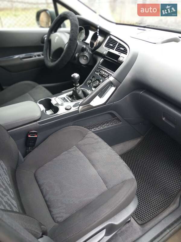 Внедорожник / Кроссовер Peugeot 3008 2011 в Коломые фото 27 Внедорожник / Кроссовер Peugeot 3008 2011 в Коломые