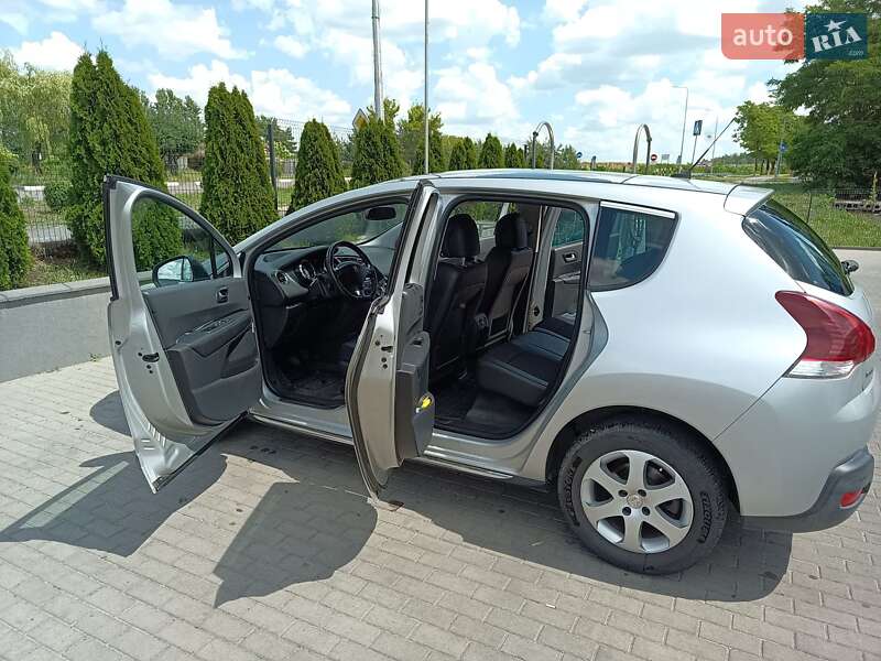 Внедорожник / Кроссовер Peugeot 3008 2015 в Вараше