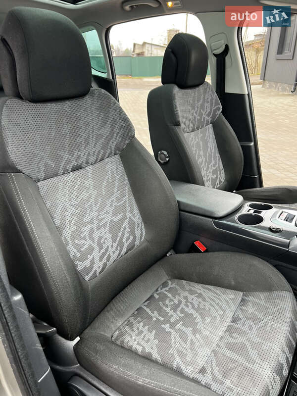 Внедорожник / Кроссовер Peugeot 3008 2010 в Ходорове фото 35 Внедорожник / Кроссовер Peugeot 3008 2010 в Ходорове