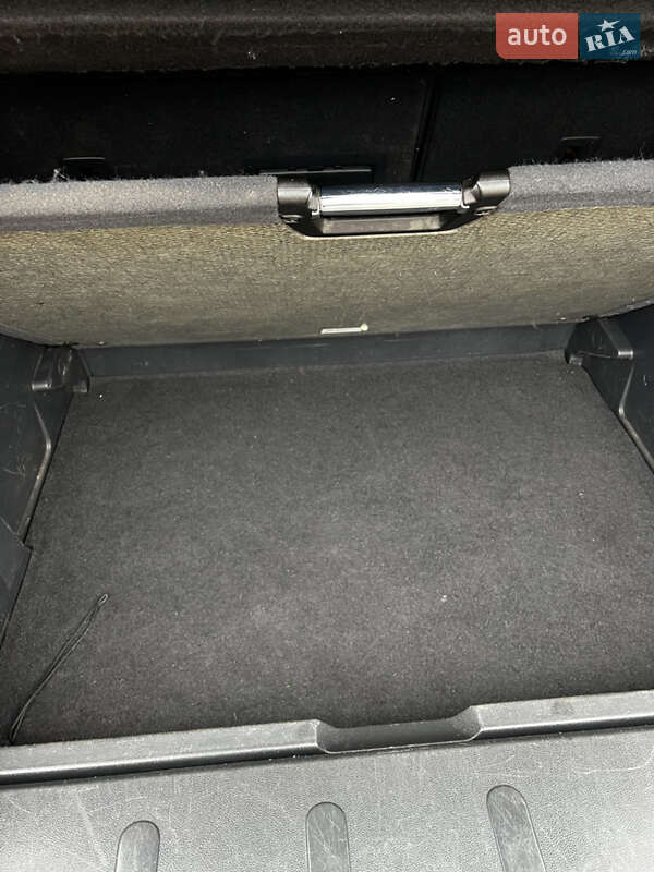 Внедорожник / Кроссовер Peugeot 3008 2010 в Ходорове фото 46 Внедорожник / Кроссовер Peugeot 3008 2010 в Ходорове