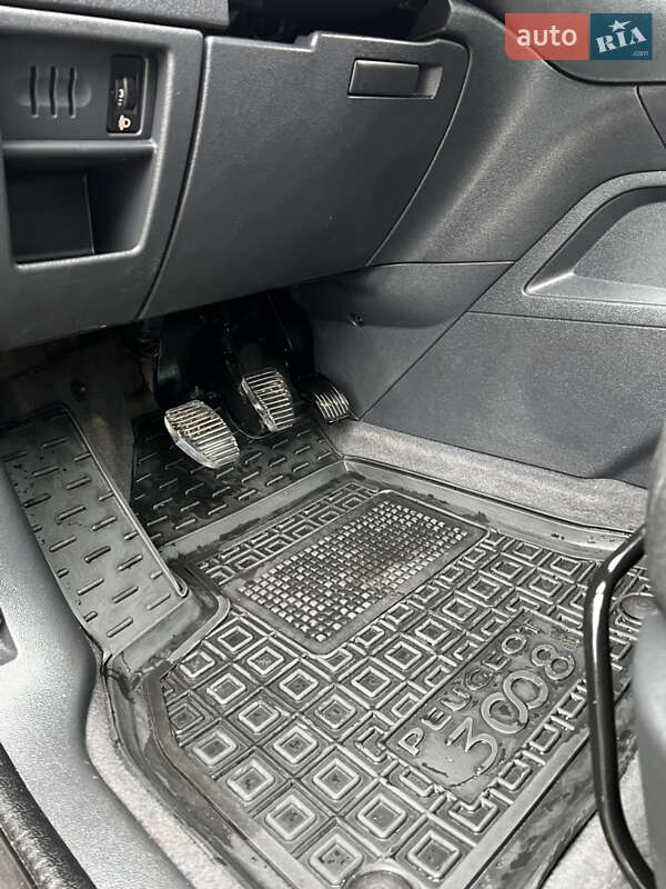 Внедорожник / Кроссовер Peugeot 3008 2010 в Ходорове фото 53 Внедорожник / Кроссовер Peugeot 3008 2010 в Ходорове