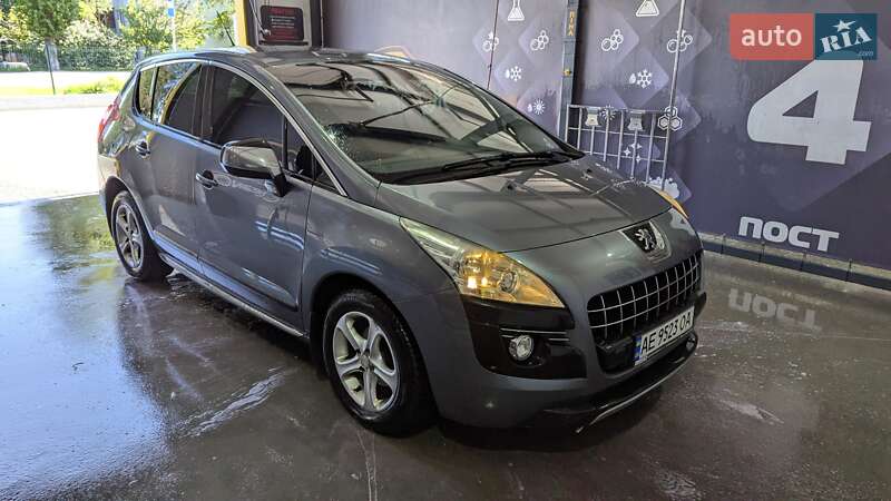 Peugeot 3008 2011