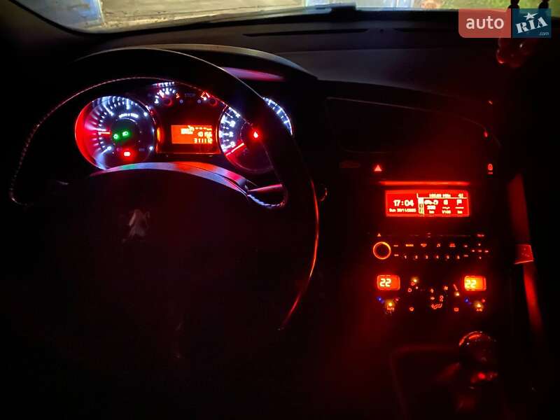 Позашляховик / Кросовер Peugeot 3008 2011 в Котельві фото 32 Позашляховик / Кросовер Peugeot 3008 2011 в Котельві