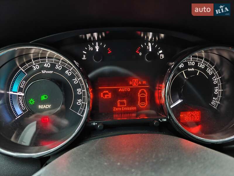 Позашляховик / Кросовер Peugeot 3008 2013 в Івано-Франківську