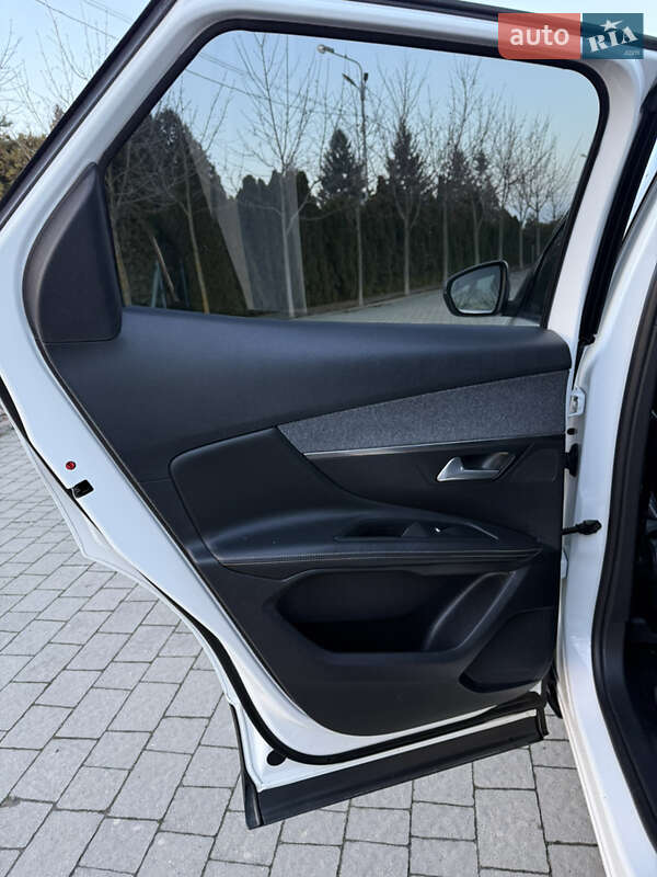 Внедорожник / Кроссовер Peugeot 3008 2017 в Львове фото 73 Внедорожник / Кроссовер Peugeot 3008 2017 в Львове