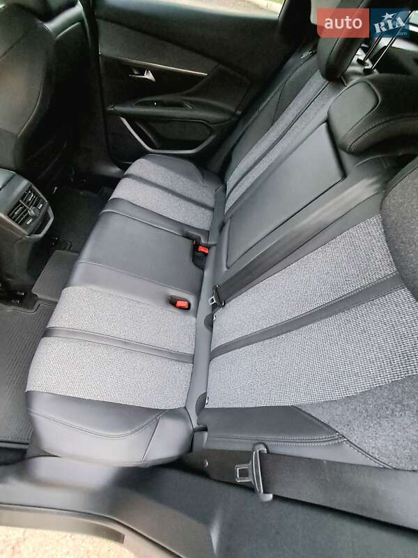 Внедорожник / Кроссовер Peugeot 3008 2019 в Полтаве