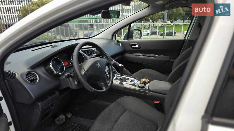Внедорожник / Кроссовер Peugeot 3008 2014 в Львове фото 39 Внедорожник / Кроссовер Peugeot 3008 2014 в Львове