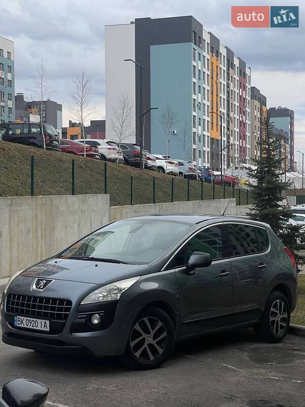 Peugeot 3008 2011