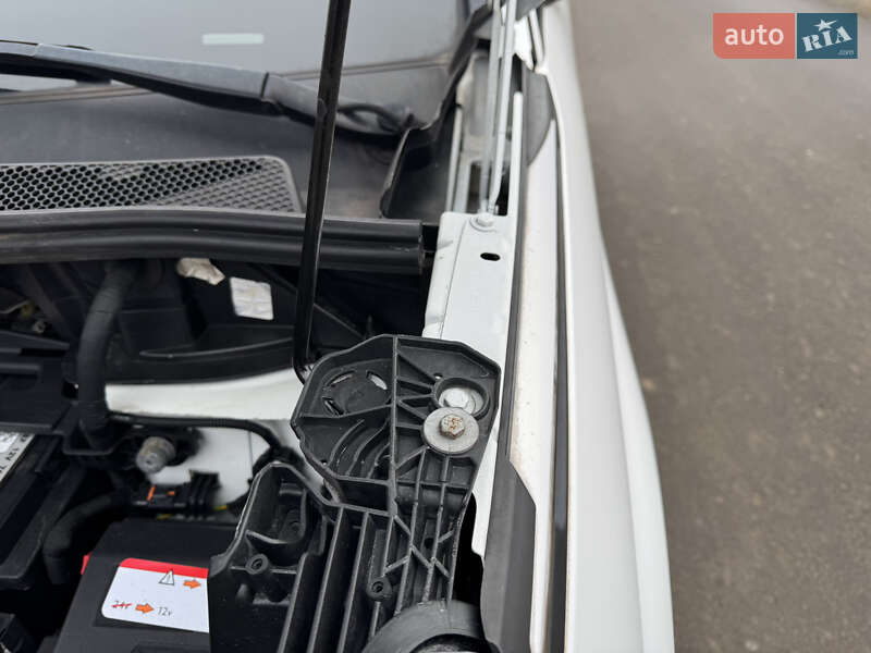 Позашляховик / Кросовер Peugeot 3008 2017 в Рівному