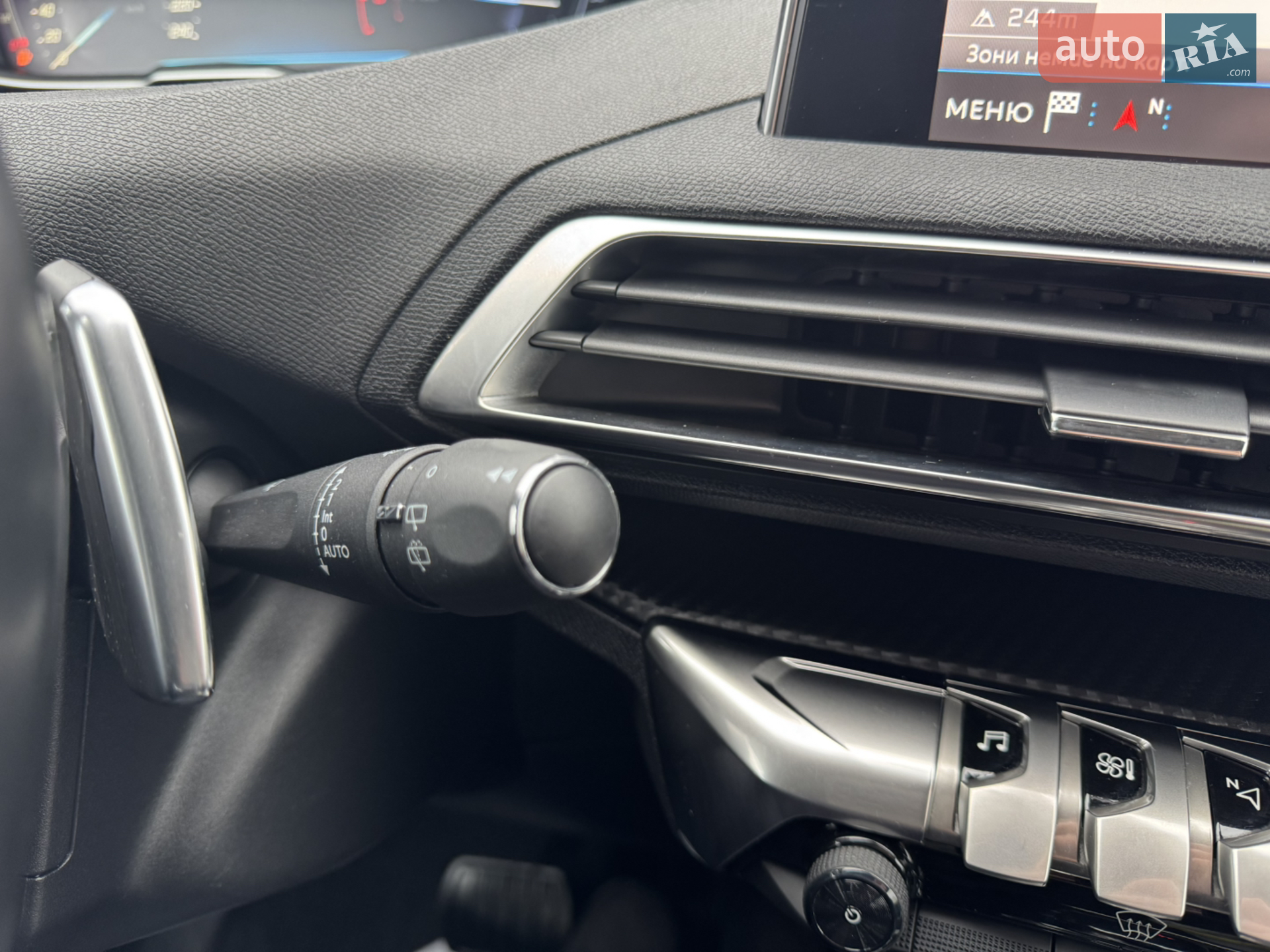 2017 Peugeot 3008 - мініатюра 18