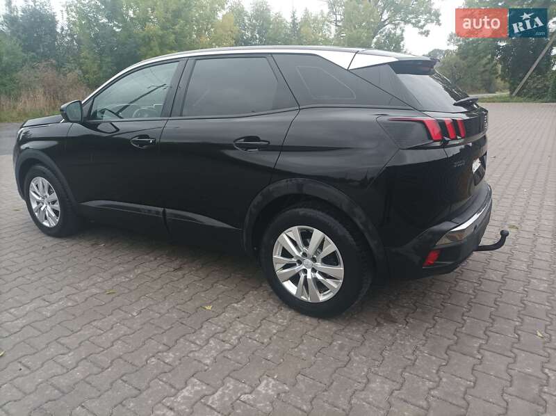 Позашляховик / Кросовер Peugeot 3008 2017 в Красилові