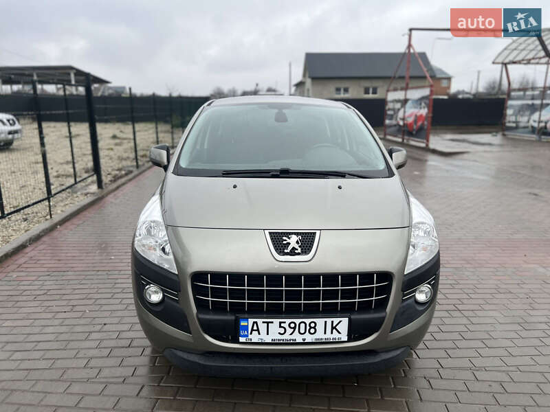 Позашляховик / Кросовер Peugeot 3008 2013 в Городенці