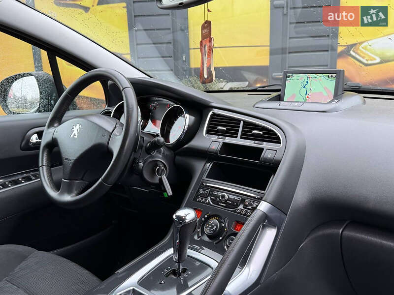 Позашляховик / Кросовер Peugeot 3008 2013 в Стрию