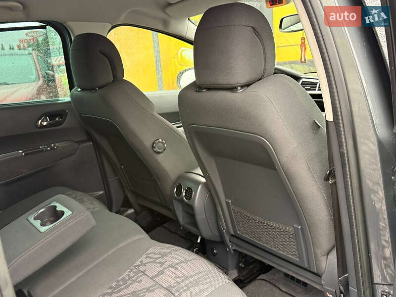 Позашляховик / Кросовер Peugeot 3008 2013 в Стрию