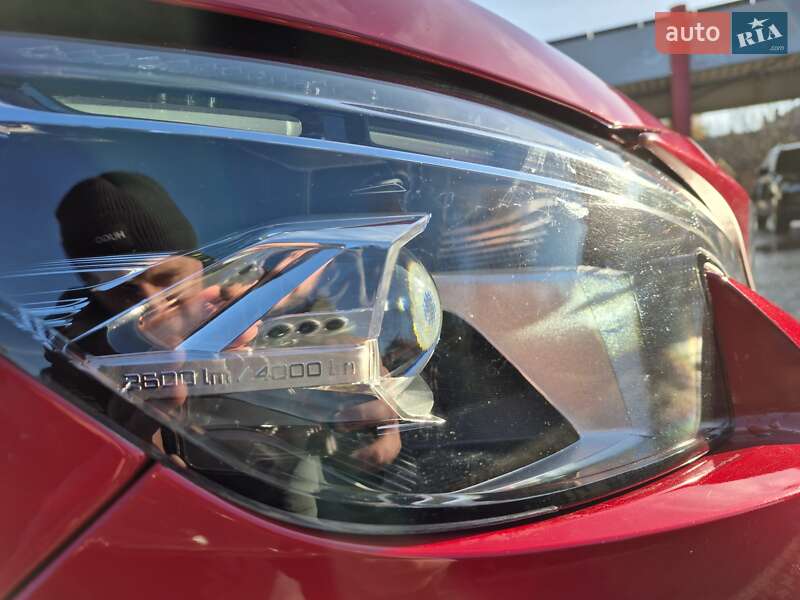 Позашляховик / Кросовер Peugeot 3008 2018 в Дубні