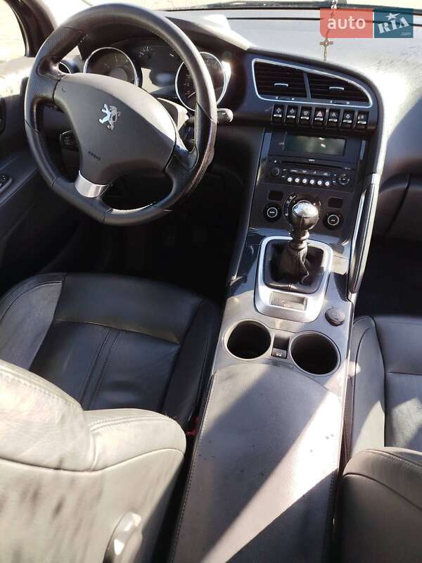 Позашляховик / Кросовер Peugeot 3008 2009 в Долині