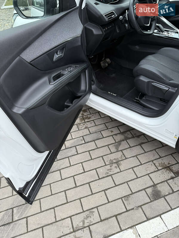 Позашляховик / Кросовер Peugeot 3008 2021 в Луцьку