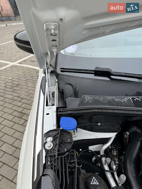 Позашляховик / Кросовер Peugeot 3008 2021 в Луцьку