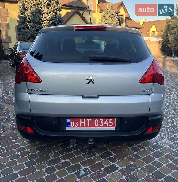 Позашляховик / Кросовер Peugeot 3008 2011 в Луцьку