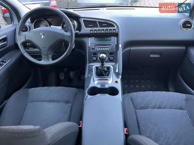 Позашляховик / Кросовер Peugeot 3008 2011 в Луцьку