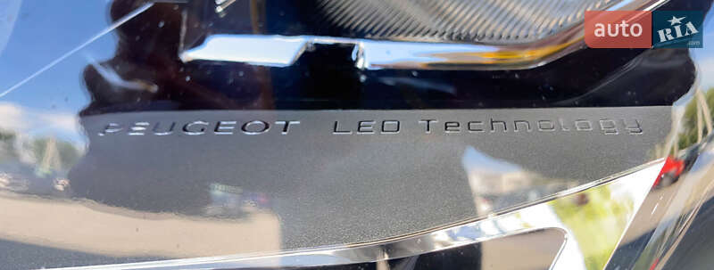 Позашляховик / Кросовер Peugeot 3008 2020 в Львові