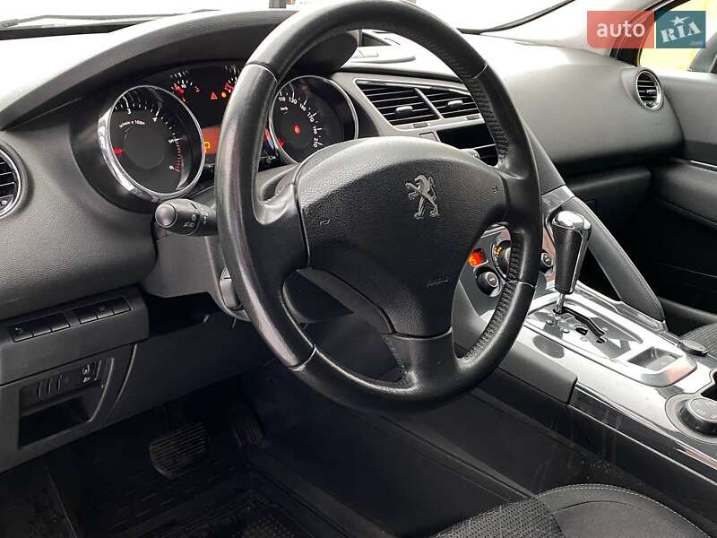 Позашляховик / Кросовер Peugeot 3008 2015 в Львові