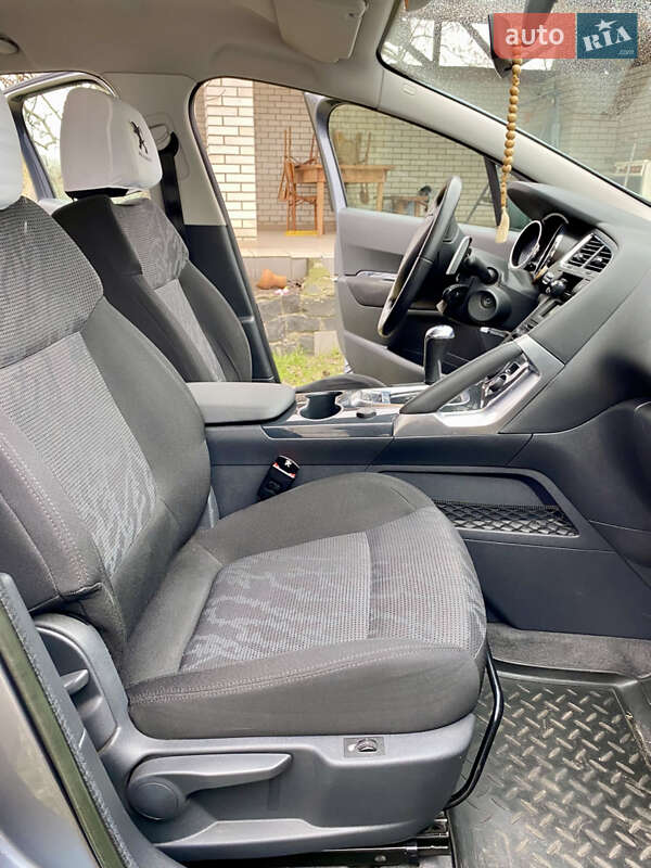 Внедорожник / Кроссовер Peugeot 3008 2011 в Згуровке