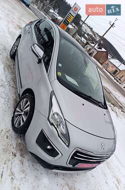 Внедорожник / Кроссовер Peugeot 3008 2014 в Бережанах
