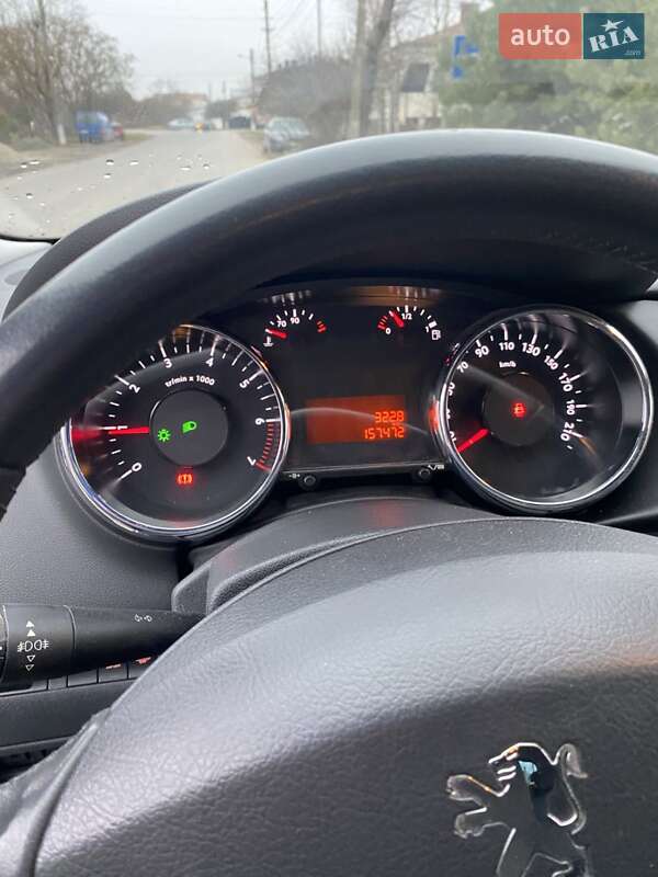 Позашляховик / Кросовер Peugeot 3008 2011 в Рогатині