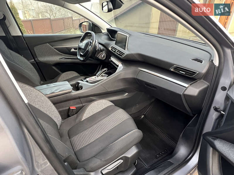 Внедорожник / Кроссовер Peugeot 3008 2018 в Косове