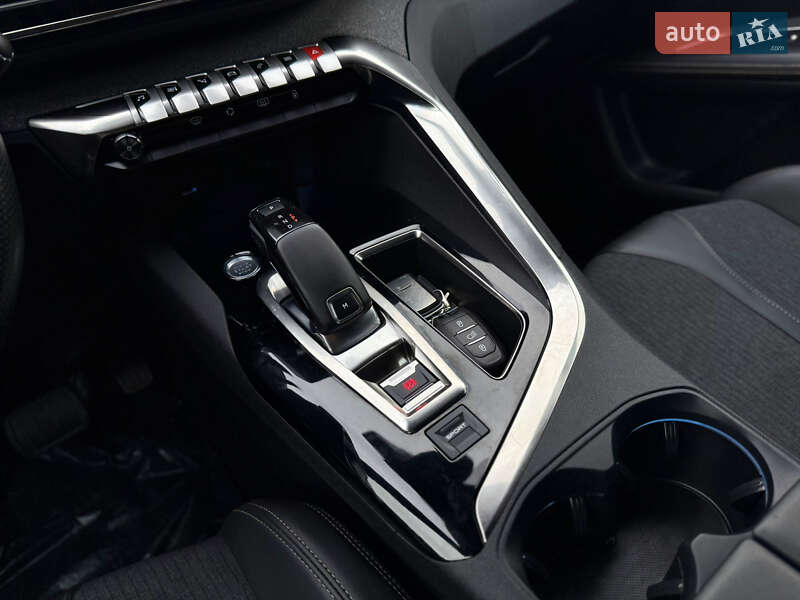 Внедорожник / Кроссовер Peugeot 3008 2020 в Луцке фото 38 Внедорожник / Кроссовер Peugeot 3008 2020 в Луцке