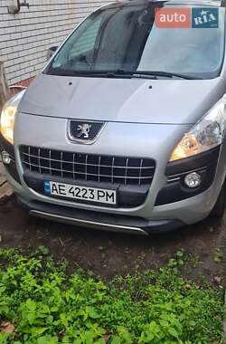 Внедорожник / Кроссовер Peugeot 3008 2010 в Днепре