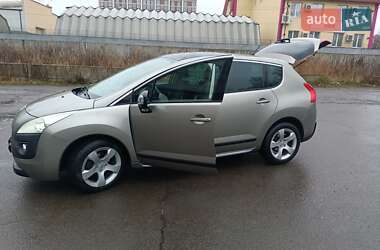 Внедорожник / Кроссовер Peugeot 3008 2010 в Луцке