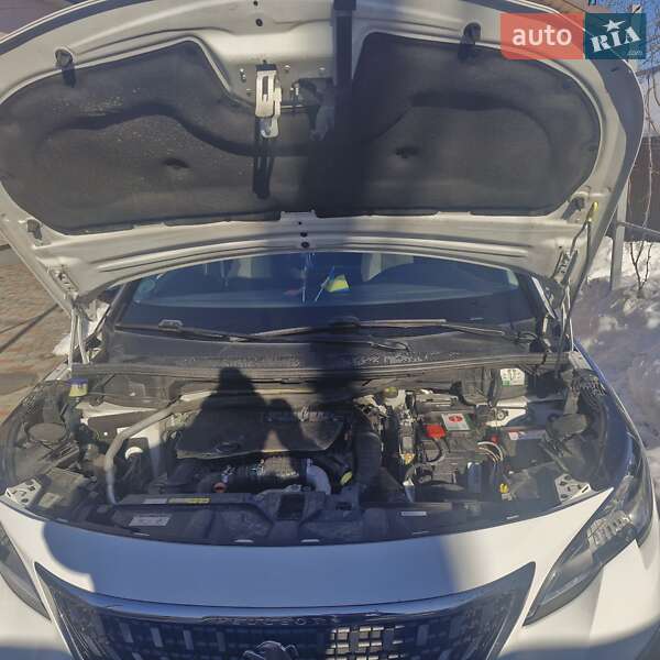 Внедорожник / Кроссовер Peugeot 3008 2017 в Староконстантинове