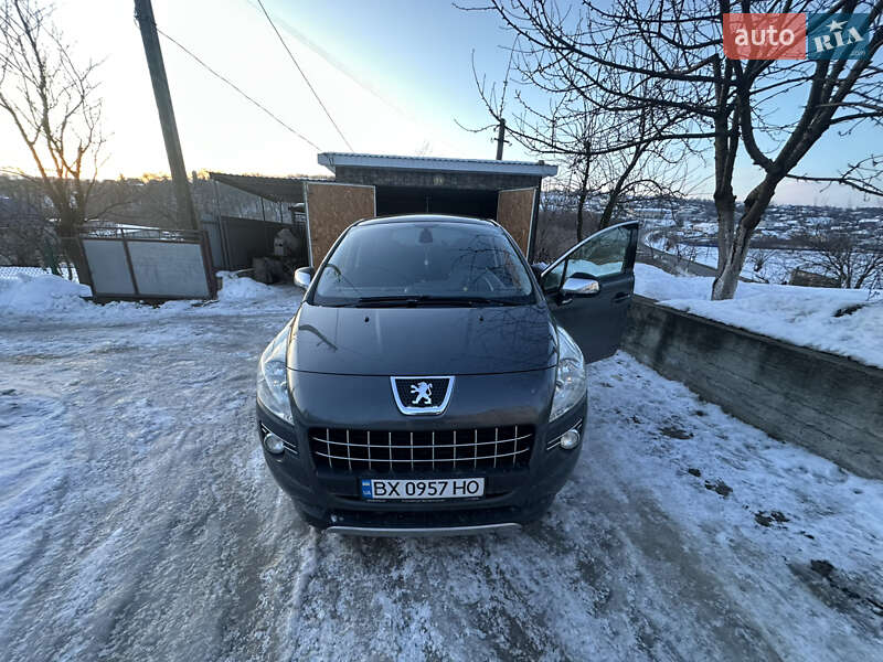 Внедорожник / Кроссовер Peugeot 3008 2010 в Городке