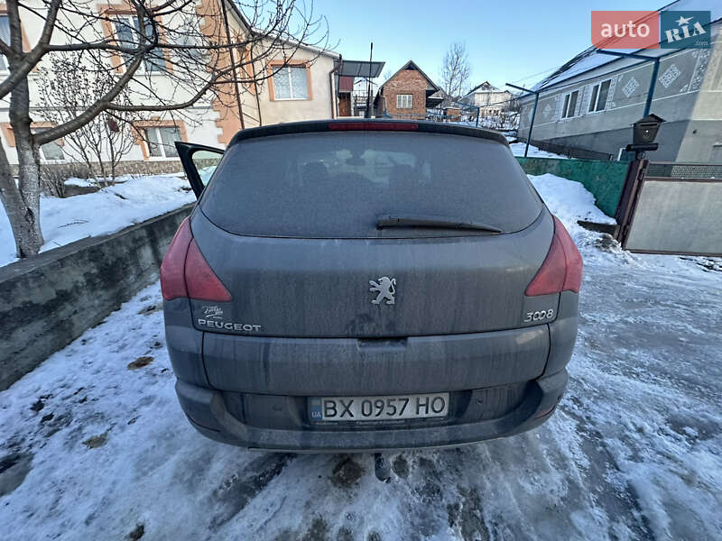 Внедорожник / Кроссовер Peugeot 3008 2010 в Городке