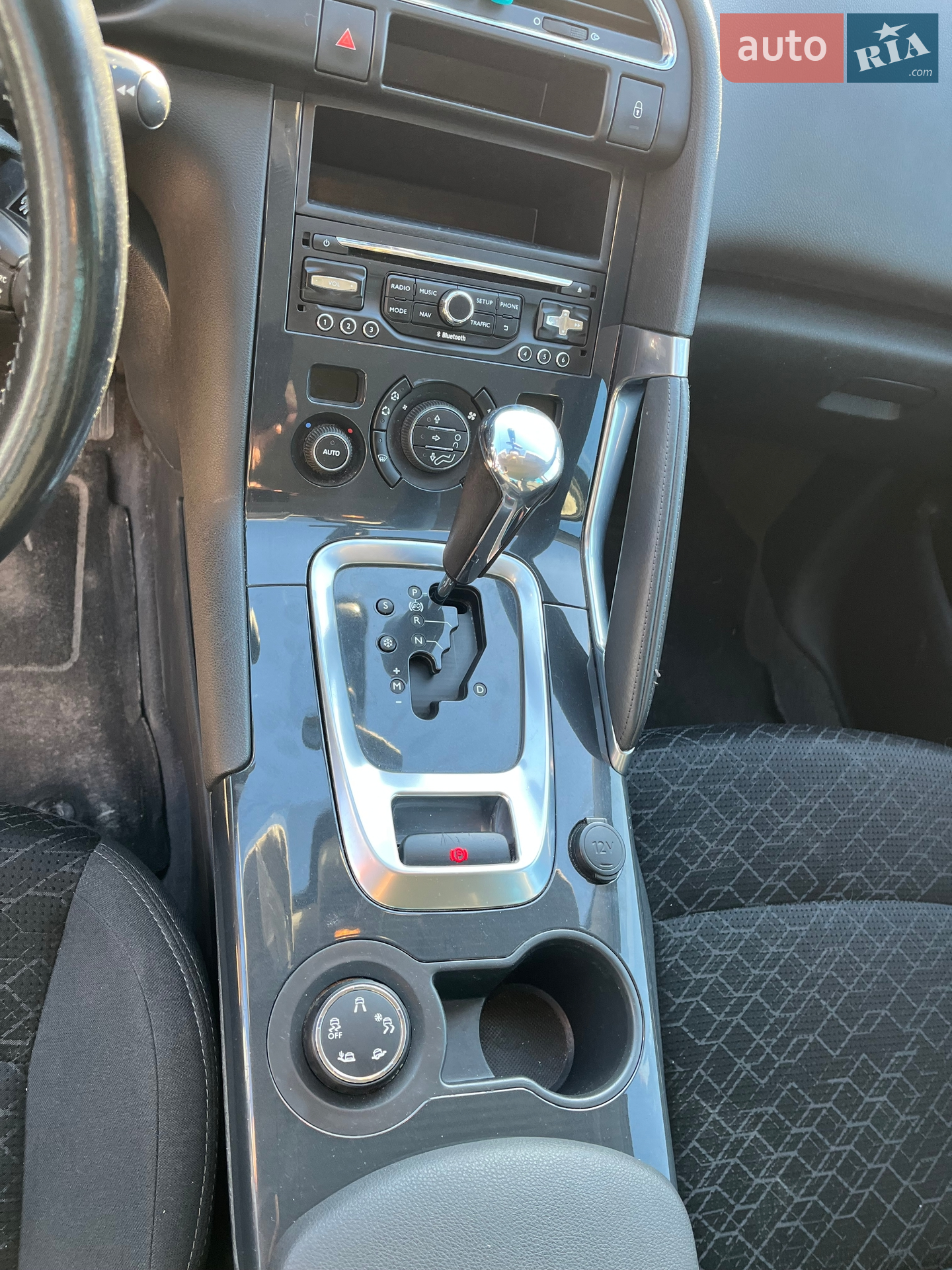 2015 Peugeot 3008 - мініатюра 9