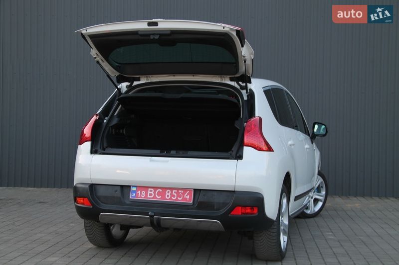 Внедорожник / Кроссовер Peugeot 3008 2013 в Сарнах