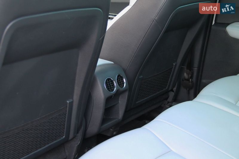 Внедорожник / Кроссовер Peugeot 3008 2013 в Сарнах