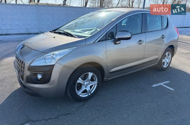 Внедорожник / Кроссовер Peugeot 3008 2010 в Киеве