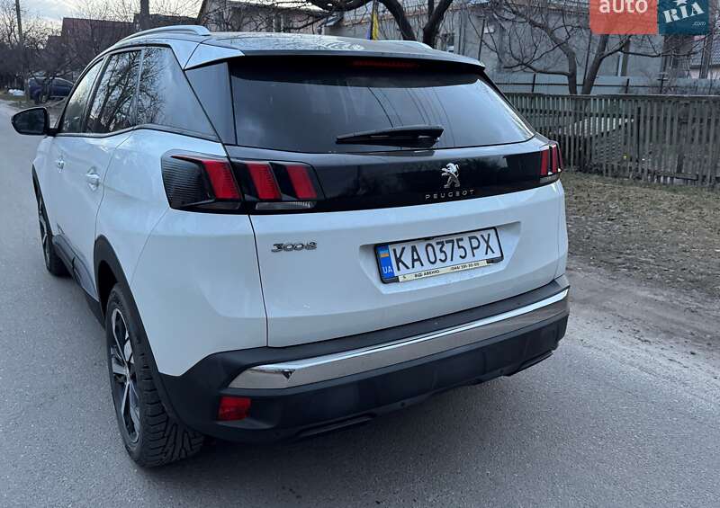 Внедорожник / Кроссовер Peugeot 3008 2017 в Киеве