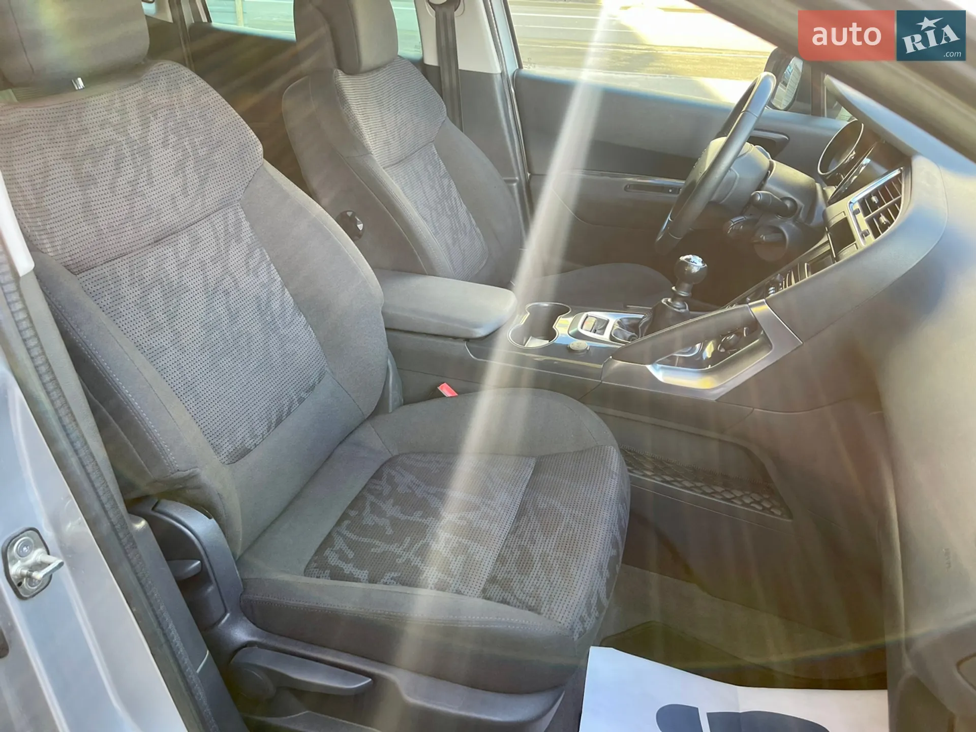 2011 Peugeot 3008 - мініатюра 27
