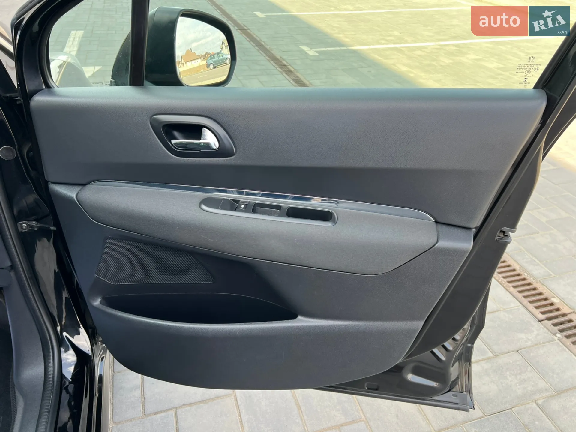 2016 Peugeot 3008 - мініатюра 26