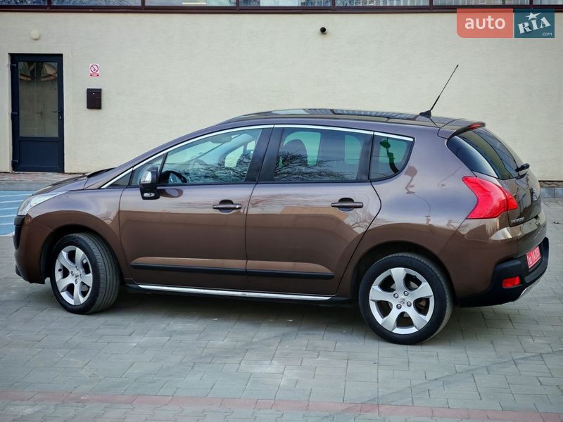 Внедорожник / Кроссовер Peugeot 3008 2013 в Стрые