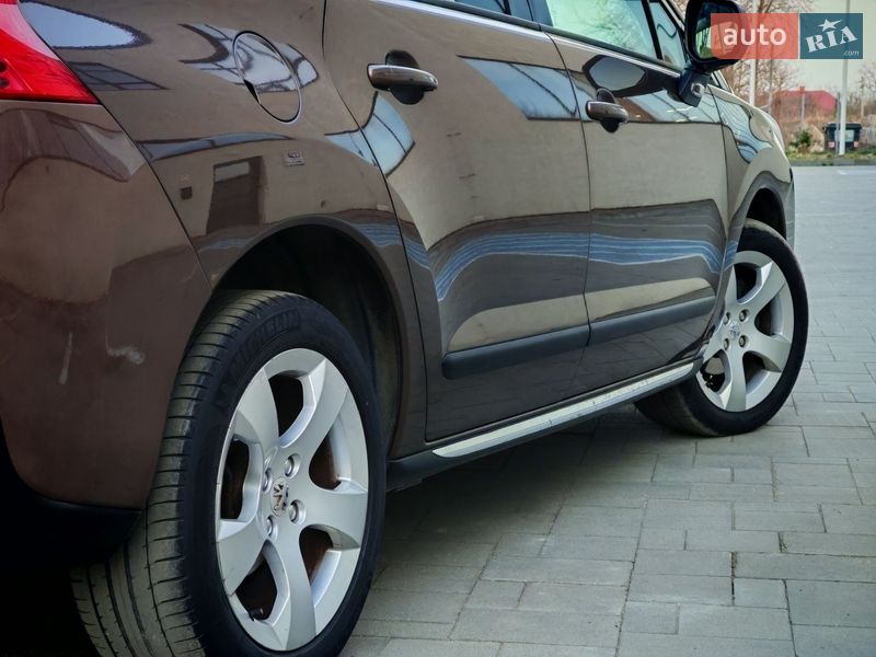 Внедорожник / Кроссовер Peugeot 3008 2013 в Стрые