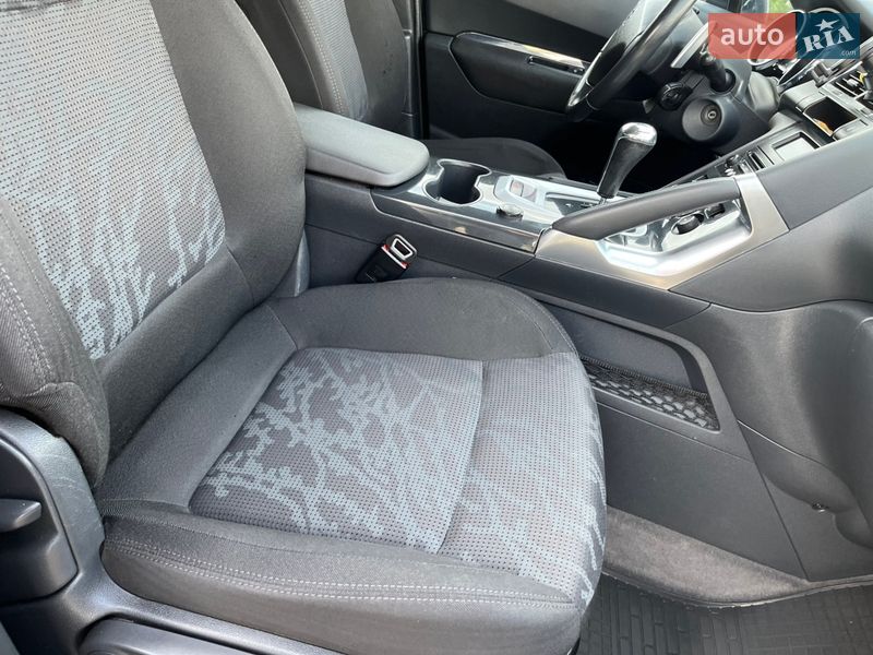 Внедорожник / Кроссовер Peugeot 3008 2011 в Золочеве